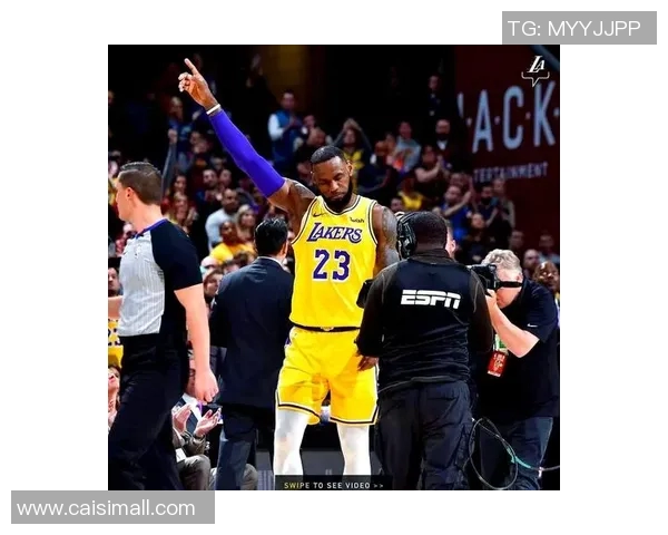 法国足球明星归国后重返故土展现新风采与家乡情怀