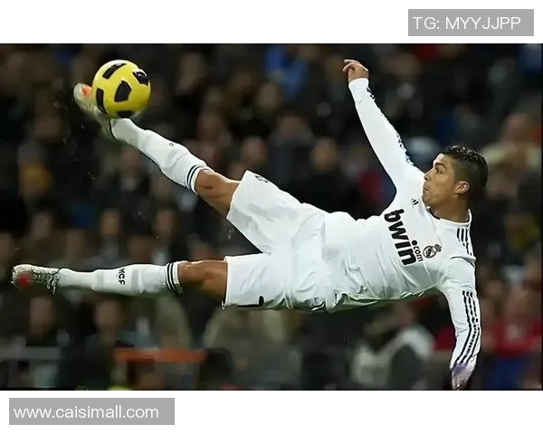 足球巨星C罗的传奇生涯与个人成就全景介绍